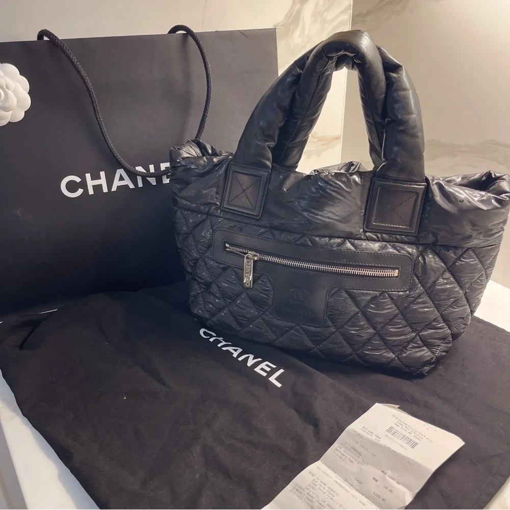 CHANEL Black Quilted Tote Bag - Picture 1 of 9